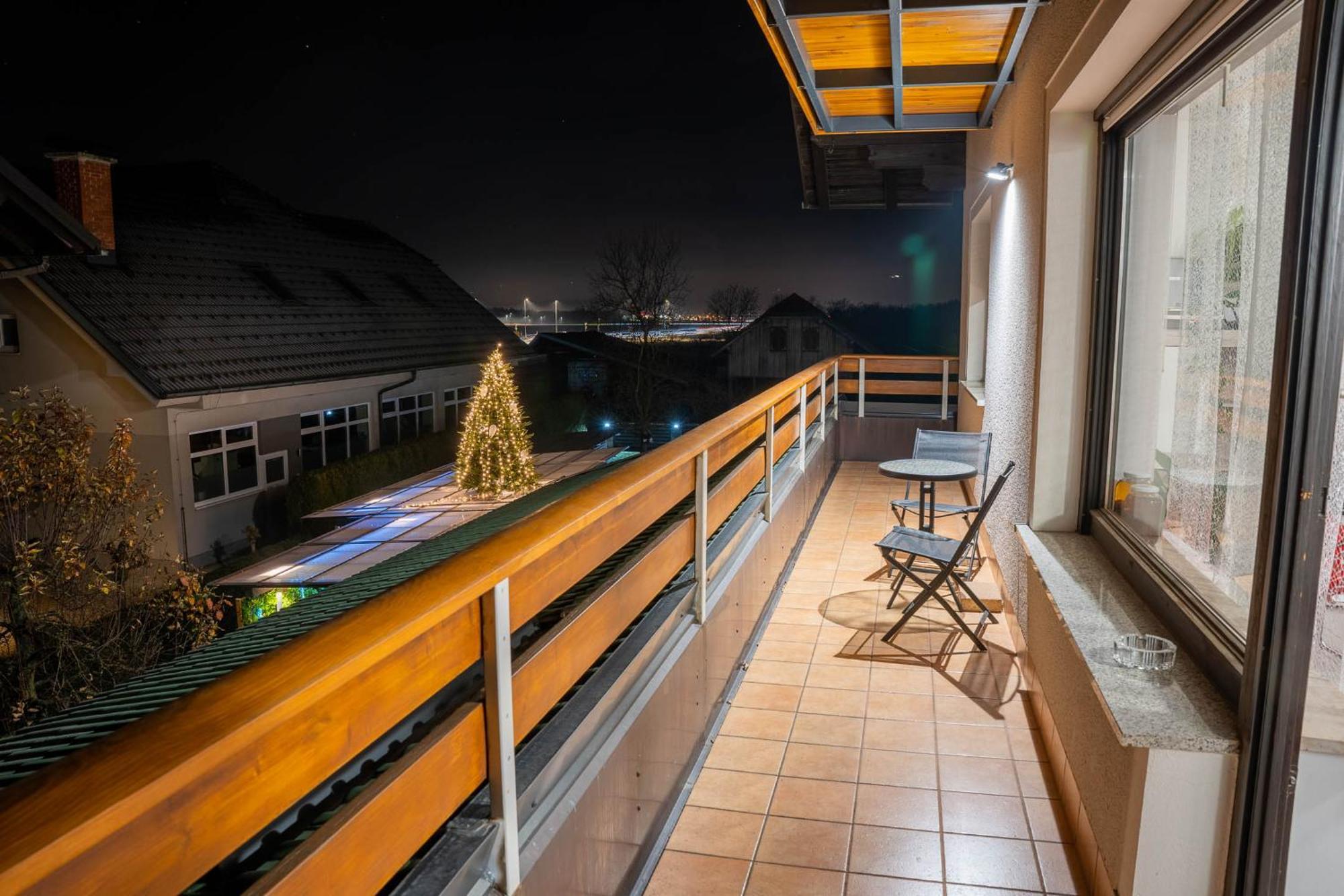 Apartma Ajja Šenčur Exterior foto