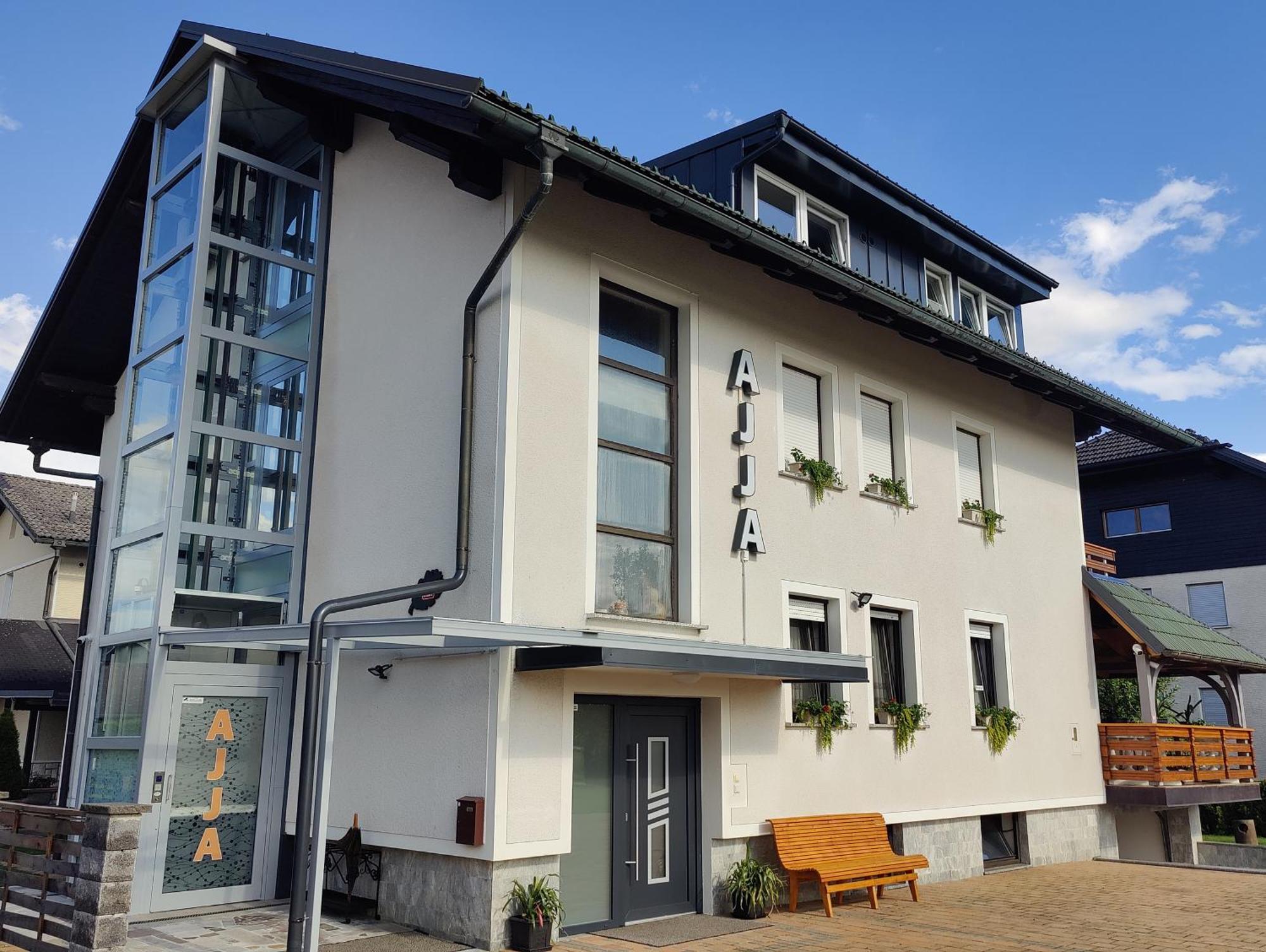 Apartma Ajja Šenčur Exterior foto