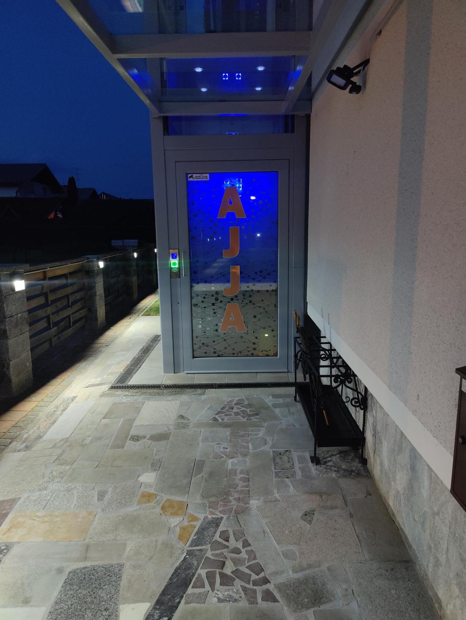 Apartma Ajja Šenčur Exterior foto